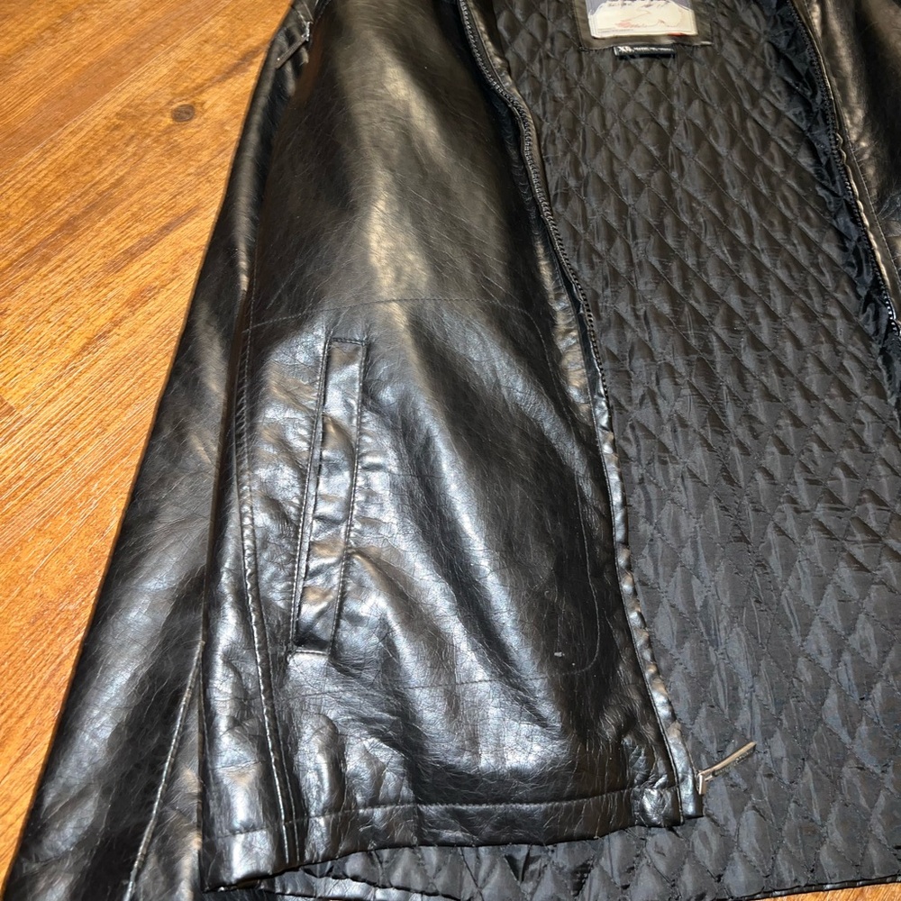 Whispering Smith Vintage Black Leather Zip Up Jacket Hood Quilted Lining Size XL - Picture 8 of 14